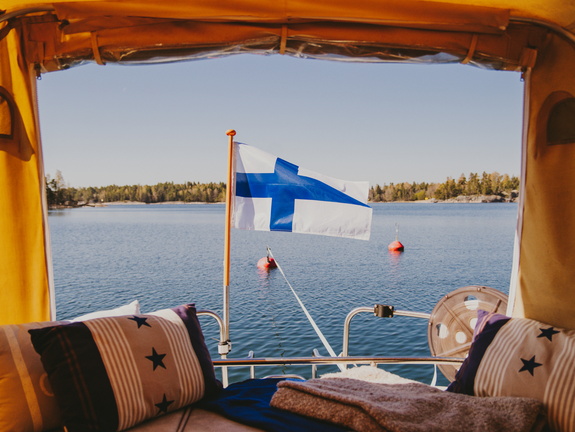 Eftermiddag I sittbrunnen - Iltapäivä ohjaamossa