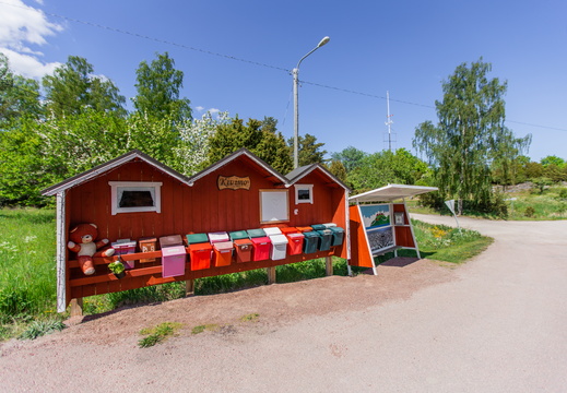 Postlådor | Postilaatikoita | Mailboxes at Kivimo Houtskär
